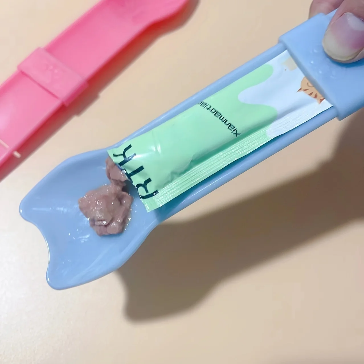 Cuchara Dispensadora de Tiras para Gatos, Alimentador de Tiras para Gatos para Golosinas Líquidas Lamebles, Herramienta de Alimentación de Snacks Líquidos para Mascotas, Alimentador de Gatos, Suministros para Mascotas