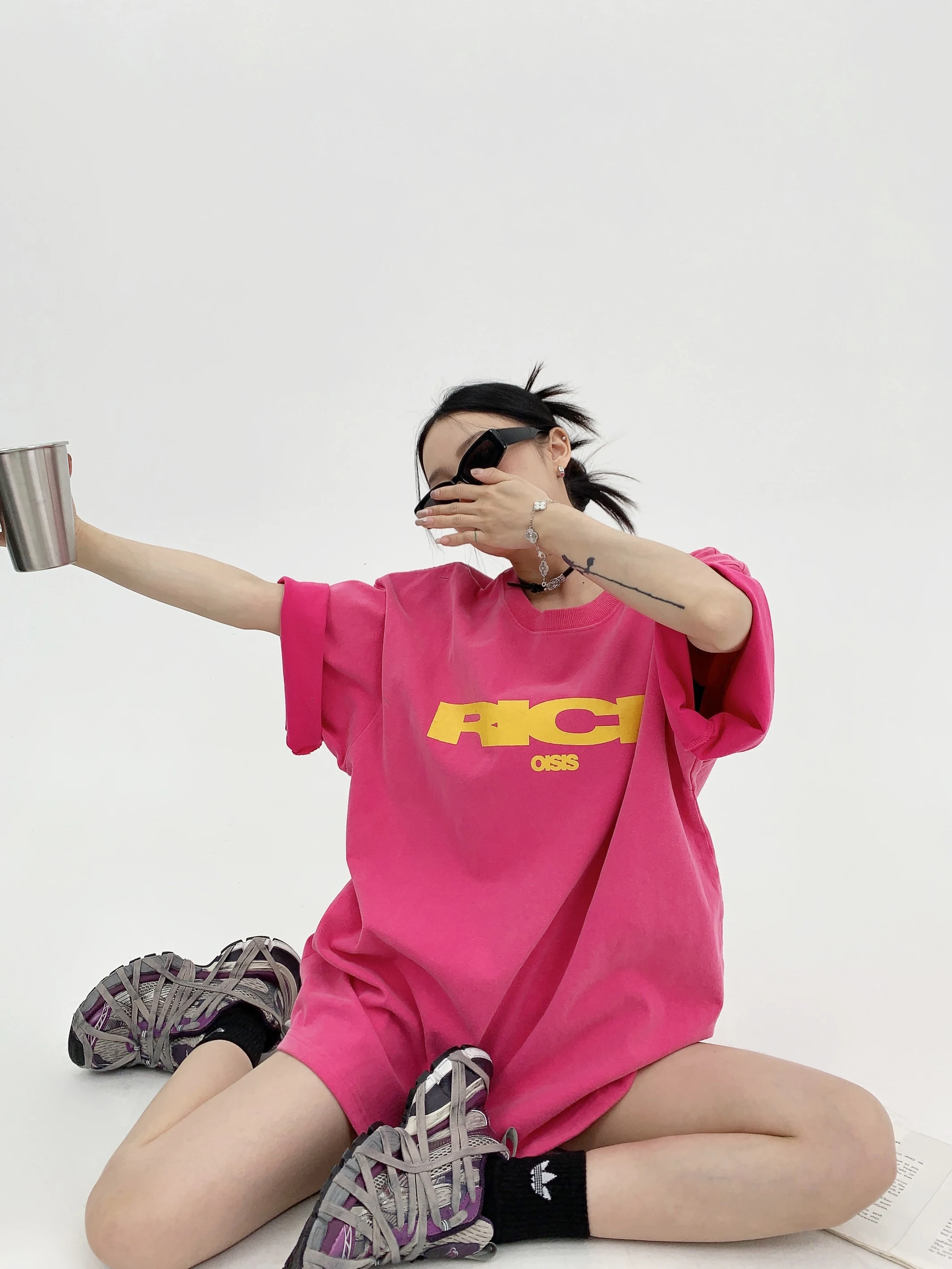 

Летняя хлопковая футболка большого размера в стиле ретро с принтом Street Sle, женская модная футболка для пар, винтажная американская футболка Heav...