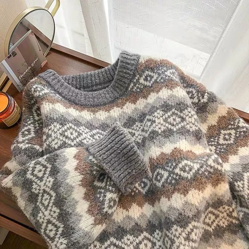 Oversized Geometric Sweater Women Vinatge Loose Round Neck Knitted Pullover All-Match Long Sleeeve Knitwear Top Plus Size Winter