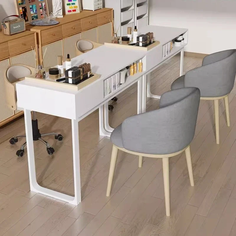 High Quality Nordic Manicure Table Minimalist Designer Wooden Salon Nail Desk Waterproof Cleaning Nageltisch Salon Furniture