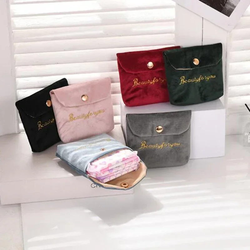 Women Velvet Soft Small Cosmetic Bag Hasp Girl Lipstick Bag Sanitary Pads Organizer Pouch Travel Makeup Bags Mini Beauty Case