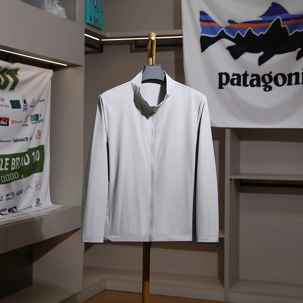 

Men's Casual Sle Breathable Thin Jaet Stand Collar 3D Trim Fit Windproof Water Resistant Polyester Fiber Zipper Closure Coat