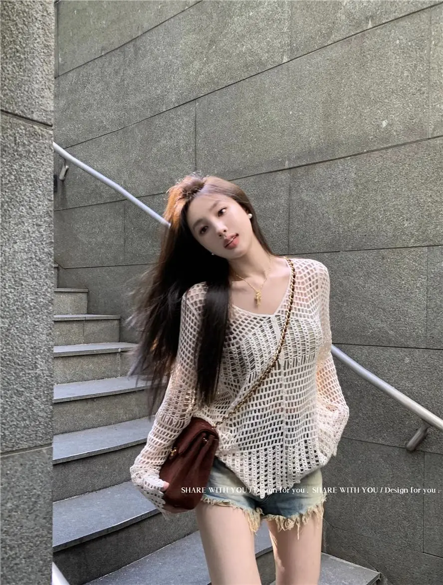 Ladies T-Shirt Mesh Hollowed Out See-Through Fashion Pullover Sweater  Women Sexy Tops Female Girl Casual Knitted T-Shirt Vy1614