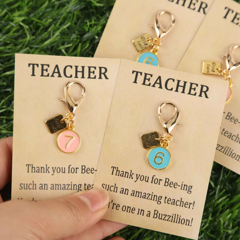 2D 2/4pcsTeacher's Day Ceremonial Keychain Set Digital keychains available in blue and pink colors，It's a gift for my mentor、Rom