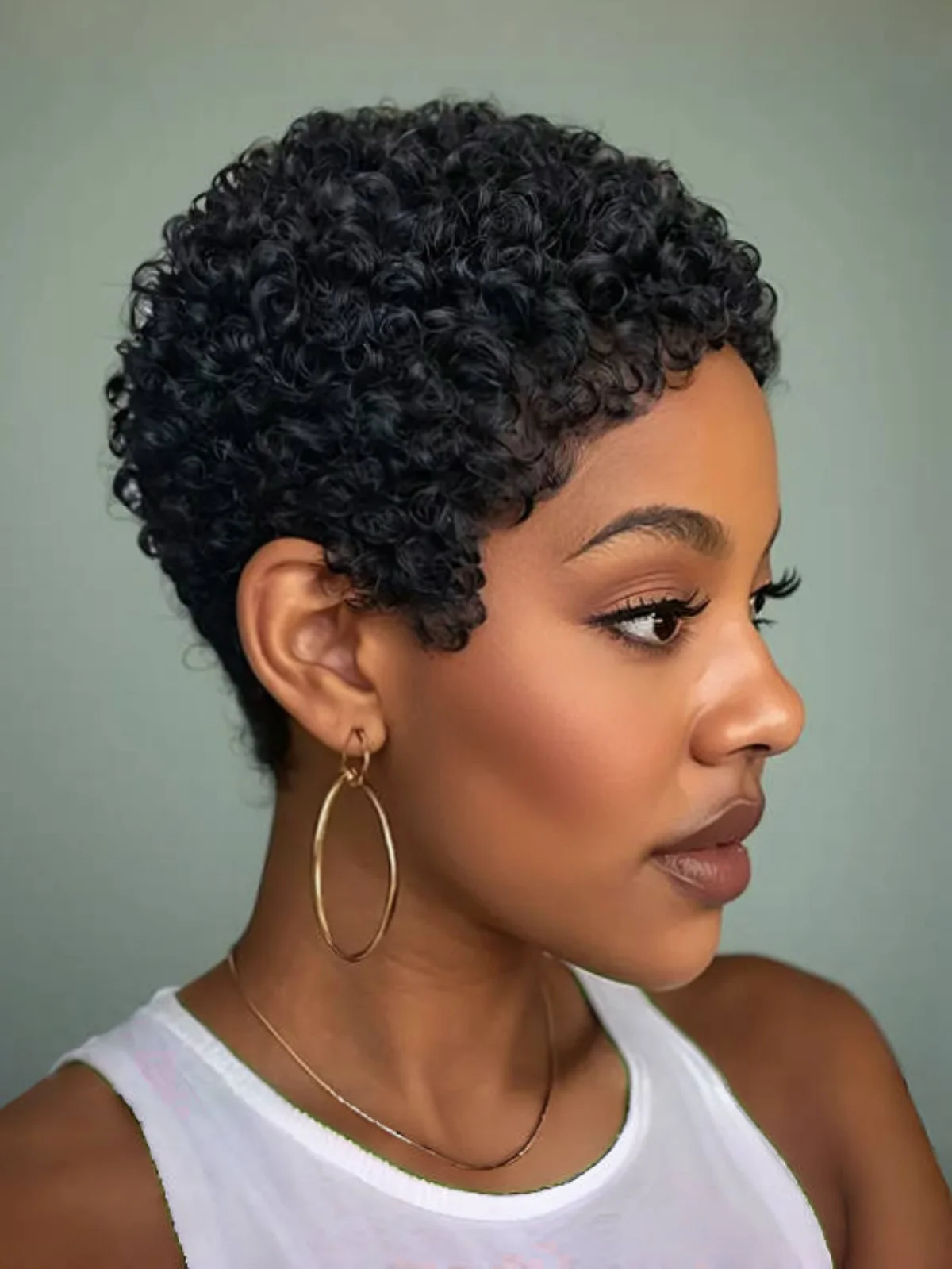 ショートカーリー人毛ウィッグ ブラジル産縮れ毛フルマシンメイドウィッグ 前髪付き 女性用