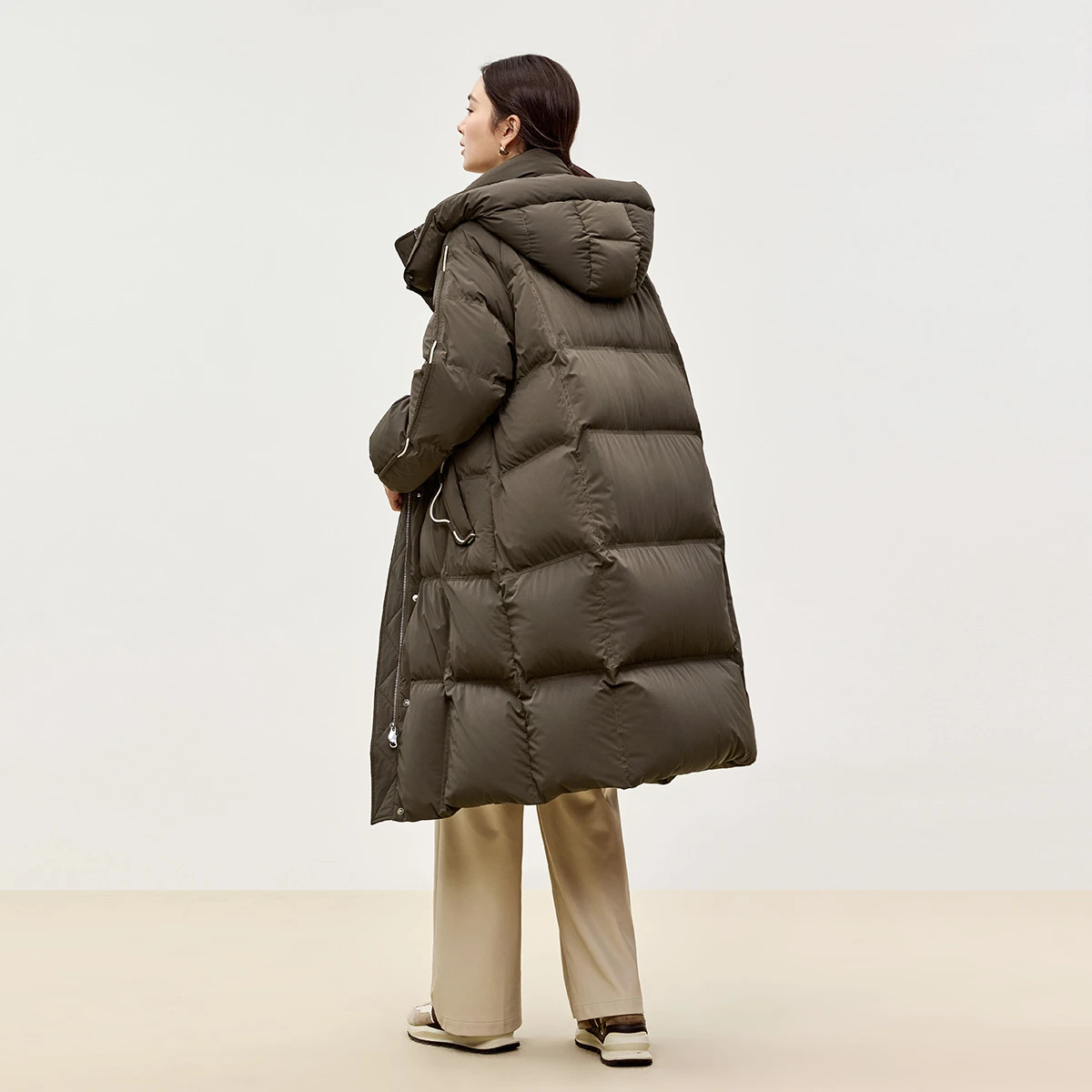 SENTUBILA-Chaqueta de plumón a la moda para mujer, abrigos largos y cálidos con capucha a prueba de viento, ropa de abrigo holgada sólida para invierno 2025 W44Y56058