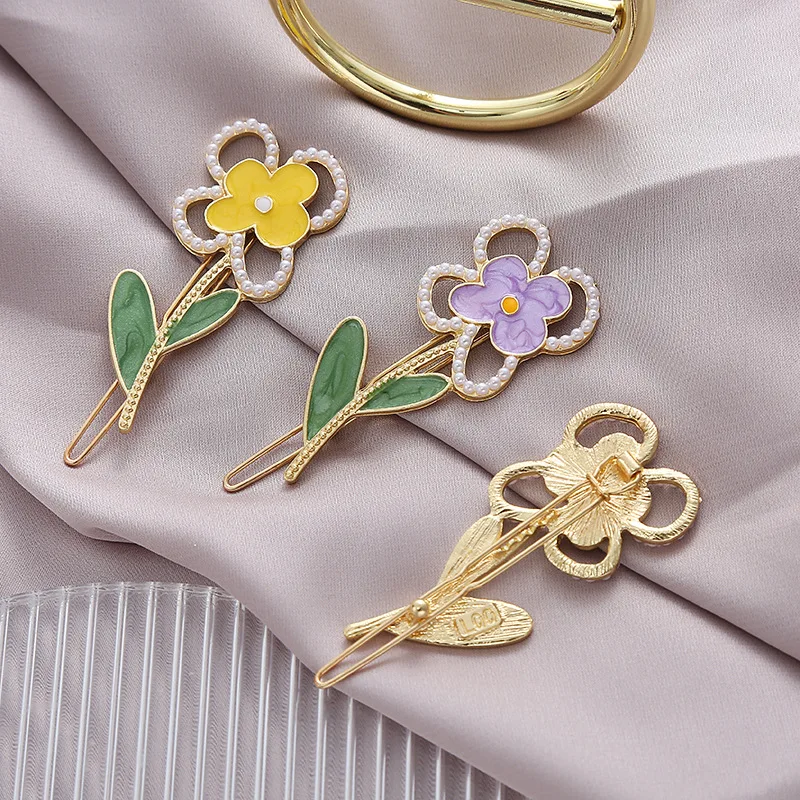 

Летние заколки для волос, изящные заколки для волос из смолы с жемчугом и цветочным принтом, элегантные заколки с боковой челкой для женщин, милые повседневные аксессуары для волос