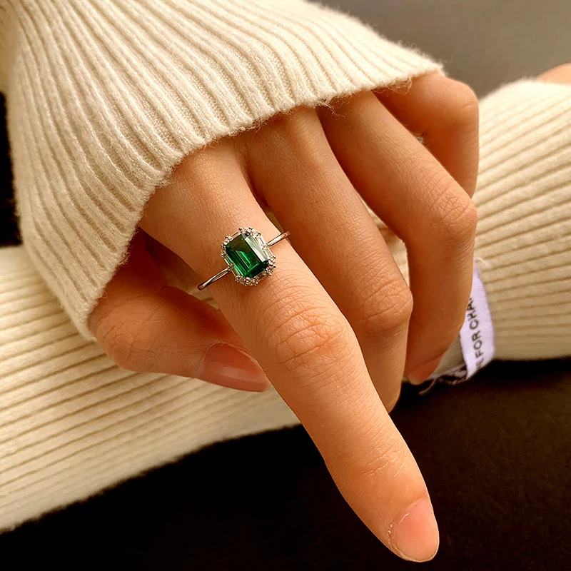 Fashionable Authentic S925 Silver Emerald Sugar Cube Micro Diamond Temperament Ring Jewelry