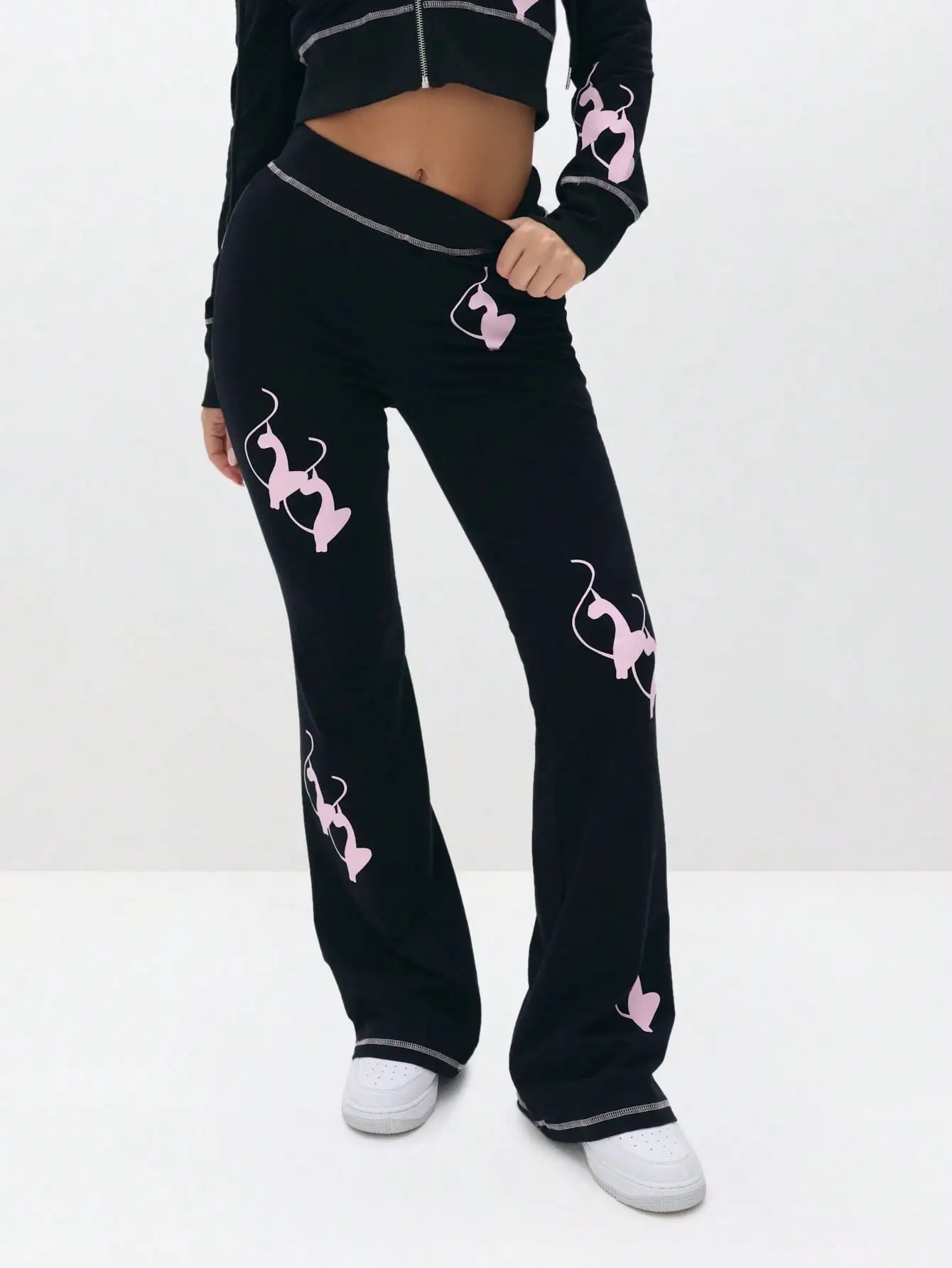 

Black Flared Sweatpants with Pink Abstract Cat Print, High-Waisted Casual Lounge Pants