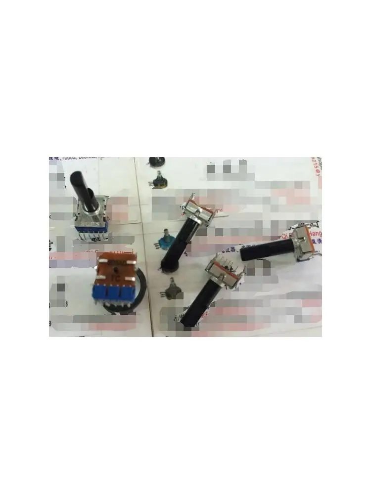

Hot sales 1pcs/lot Japan ALPS 142 Vertical double potentiometer 203AC AC20K 6P with a mid-point handle 23MMF
