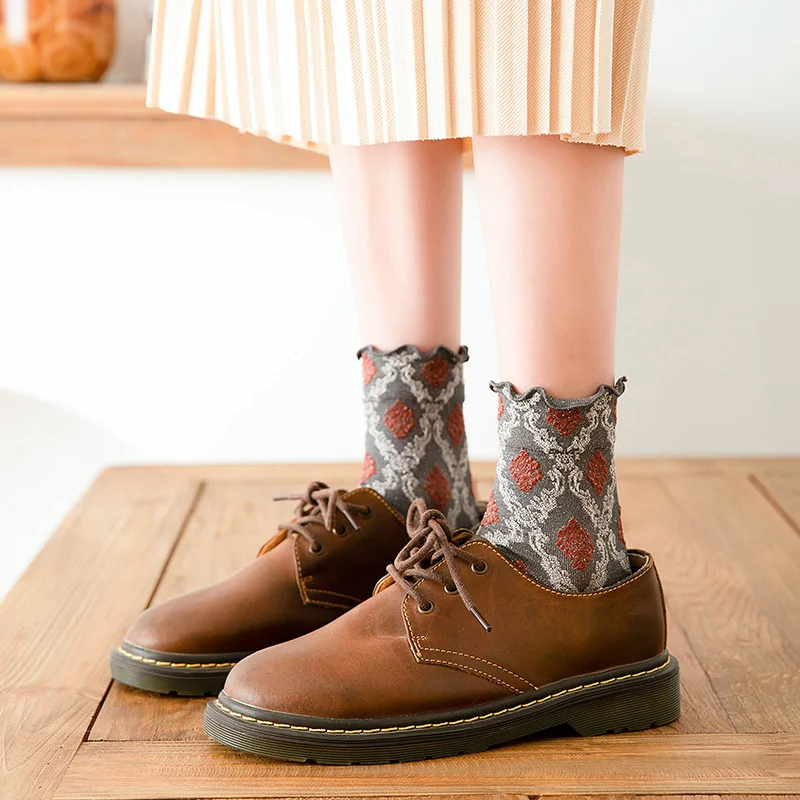 الرجعية العرقية نمط مخطط منقوشة النساء الجوارب شخصية المعين نمط كشكش جوارب قطنية ربيع الخريف كلية نمط Soxs #6