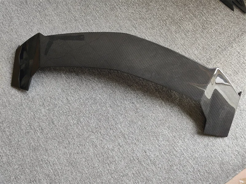 

Комплект кузова из настоящего углеродного волокна M-Style, новый задний спойлер, верхнее крыло для Lamborghini Urus