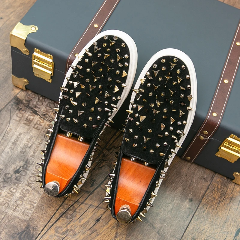 

Classic Men Loafers Black Gold Men Slip-on Casual Comfortable Fashion Board Shoes European Business Brand Shoe Size 38-45