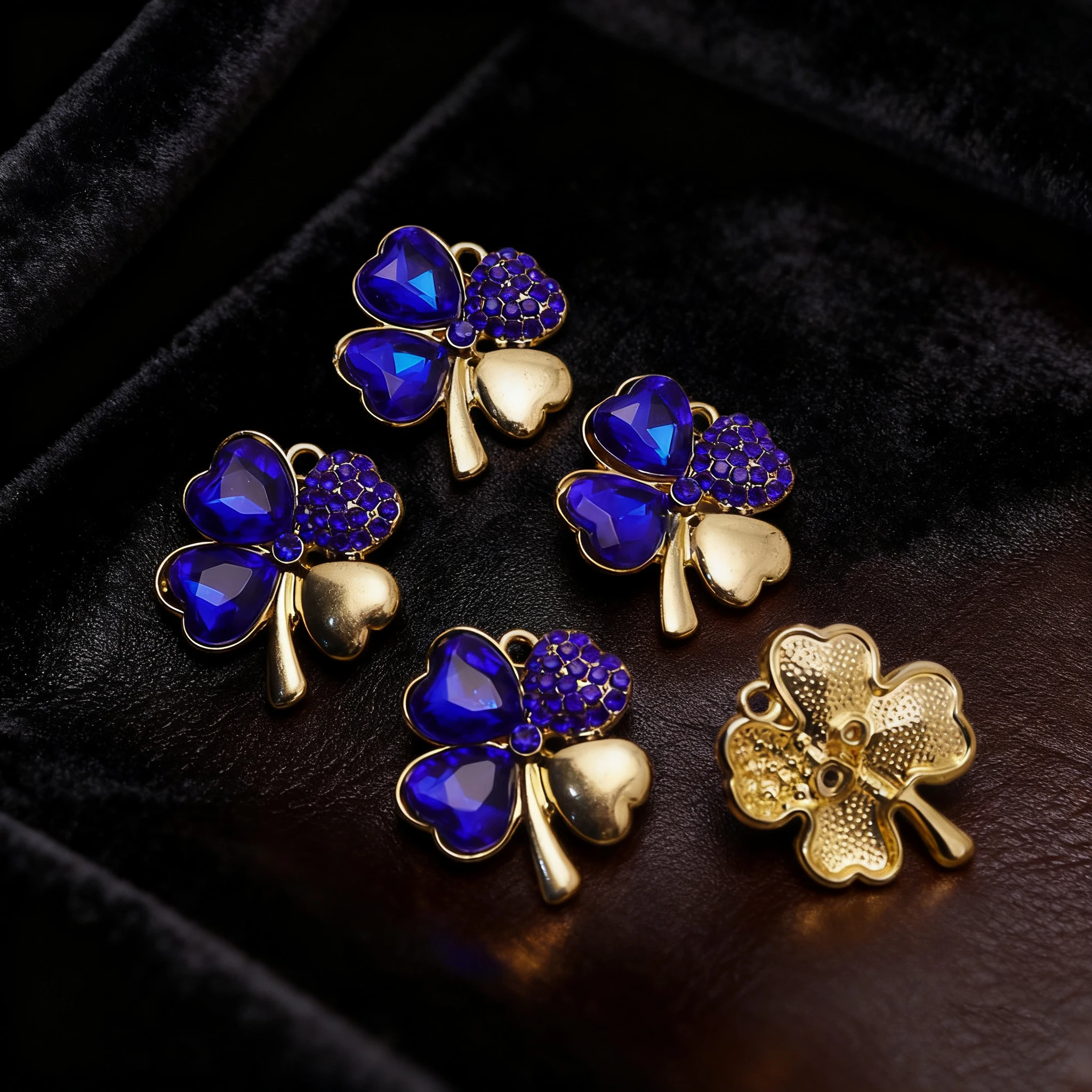3 pieces of four leaf clover alloy electroplated DIY jewelry accessories including keychains earrings and necklace pendants