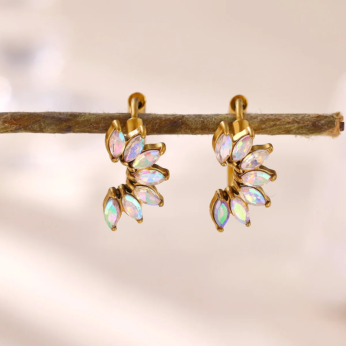 Farbige Zirkon-Ohrringe in Form von mehreren Wassertropfen für Damen, goldfarben, Edelstahl, geometrischer Wassertropfen-Ohrring, Hochzeit, Party, Schmuck