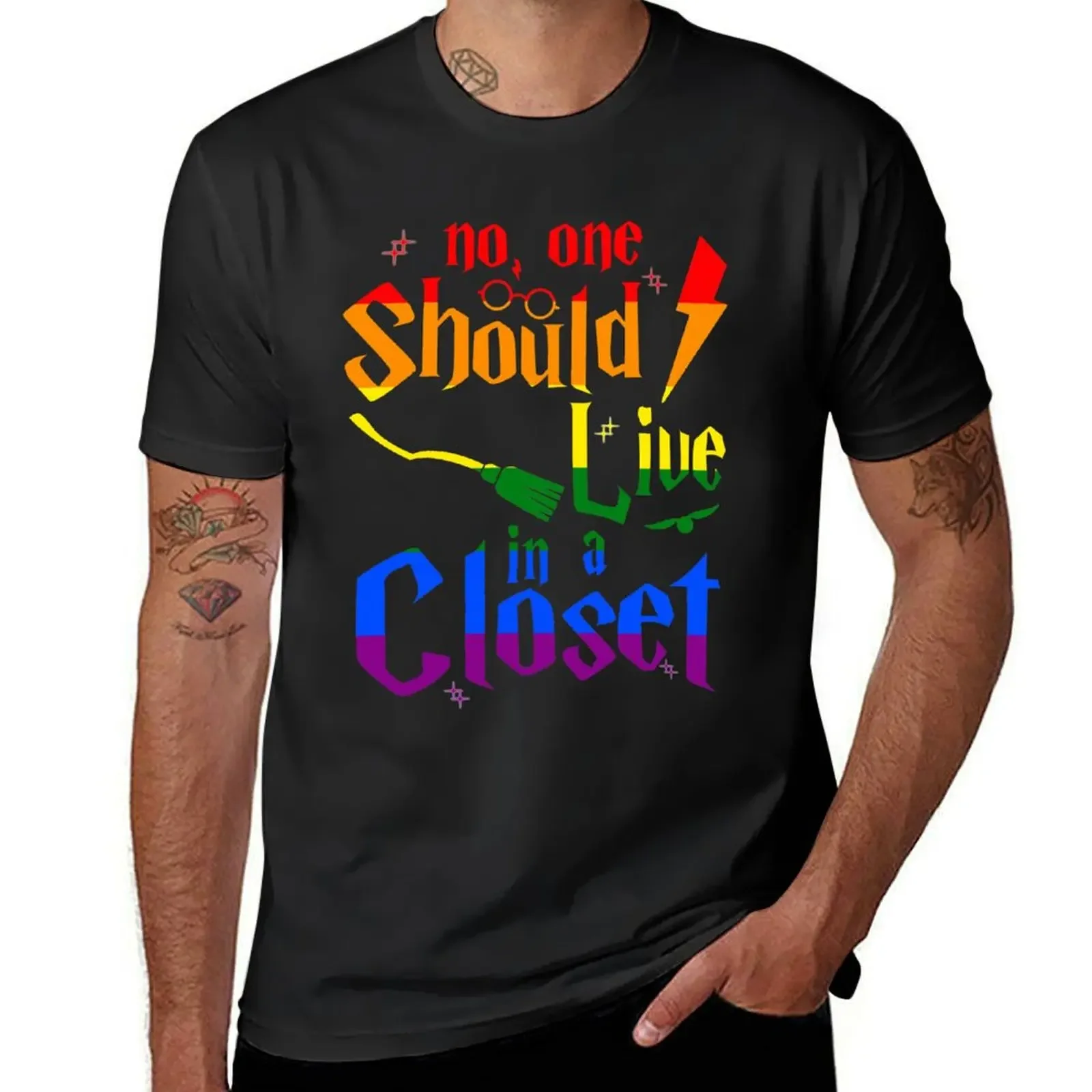 

LGBT Pride Shirt No One Should Live In A Closet Cool LGBTQ Pride Rainbow Gay Flag Pride Gifts T-Shirt