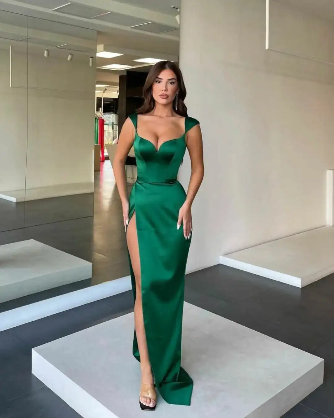 

Простое зеленое атласное вечернее платье русалки по индивидуальному заказу, классические платья для выпускного вечера без рукавов с v-образным вырезом, роскошные платья для особых случаев