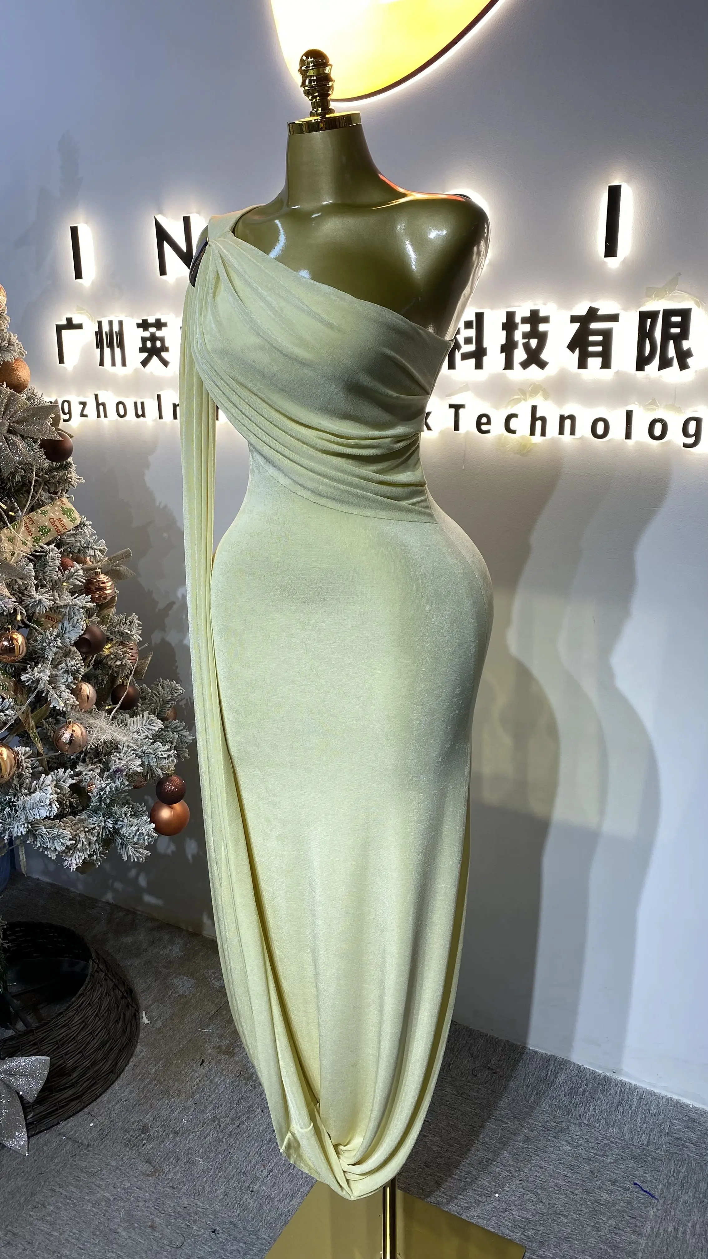 Maxi dress, sexy off-shoulder dress, women's beachwear, summer women's holiday wear-GZXX303