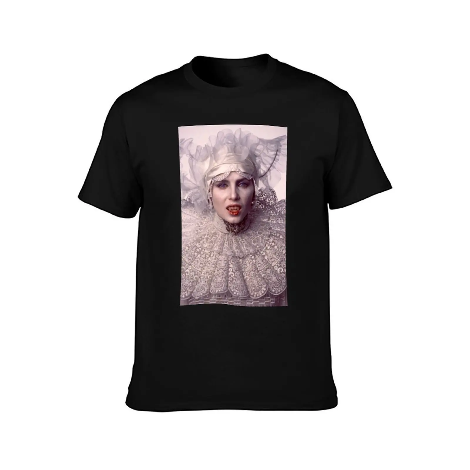 Lucy Westenra Bram Stoker Dracula T-Shirt Summer Casual Cotton Tee Oversized Streetwear Tops Vintage Graphic Print