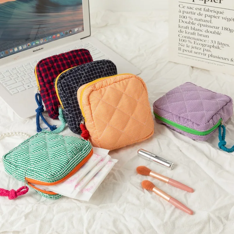 Women Girl Large Capacity Makeup Bag Cosmetic Pouch for Travel Organizer for Brushes Lipstick Sanitary Pads Toiletry Storage Bag