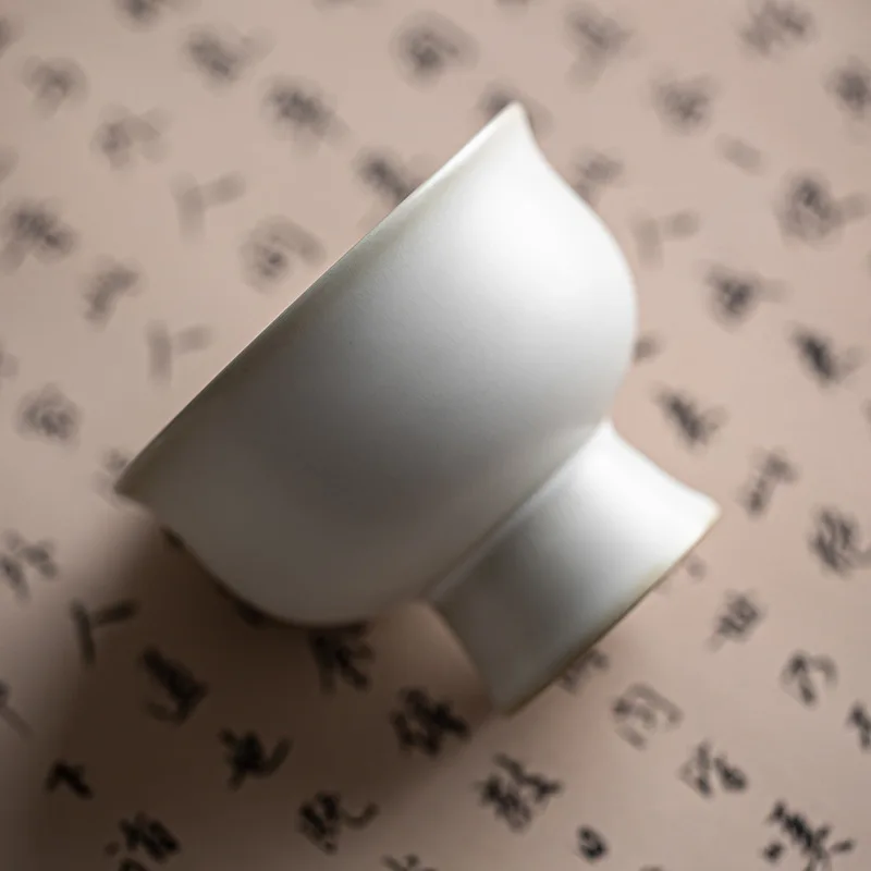 Antique Moon White Ceramic Tea Cup Simple Tea Bowl Personal Cup Kungfu Tea Set Octagonal Cup Zen Meditation Cup Souvenirs