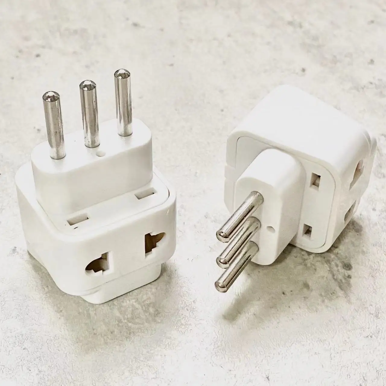 New 1PCS 2 in 1 Italian Uruguay Travel Adapter Type 2 Outlet AC Plug Convert World Plug Black/White Color