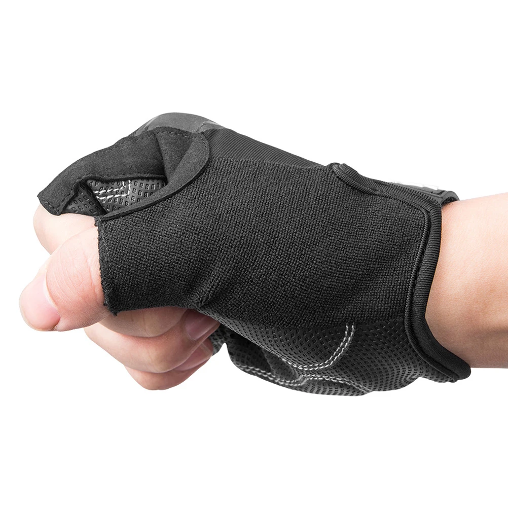 

1 Pair Unisex Biking Gloves Breathable Half Finger Outdoor Sports Riding Fitness Gloves For Men Women Black Size Shockproof
