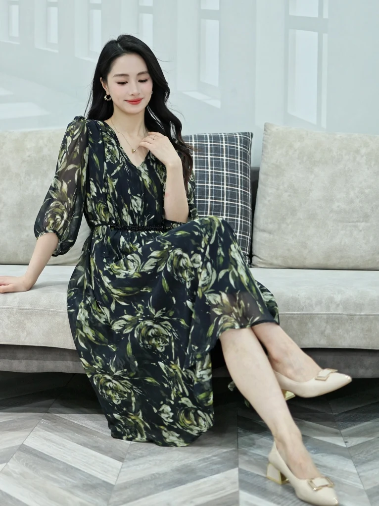 

Summer 2025 New Mid-Length V-Ne Silk Floral Print Silk Lantern Sve Waist-Cinching Dr Casual High Waist A-Lin...