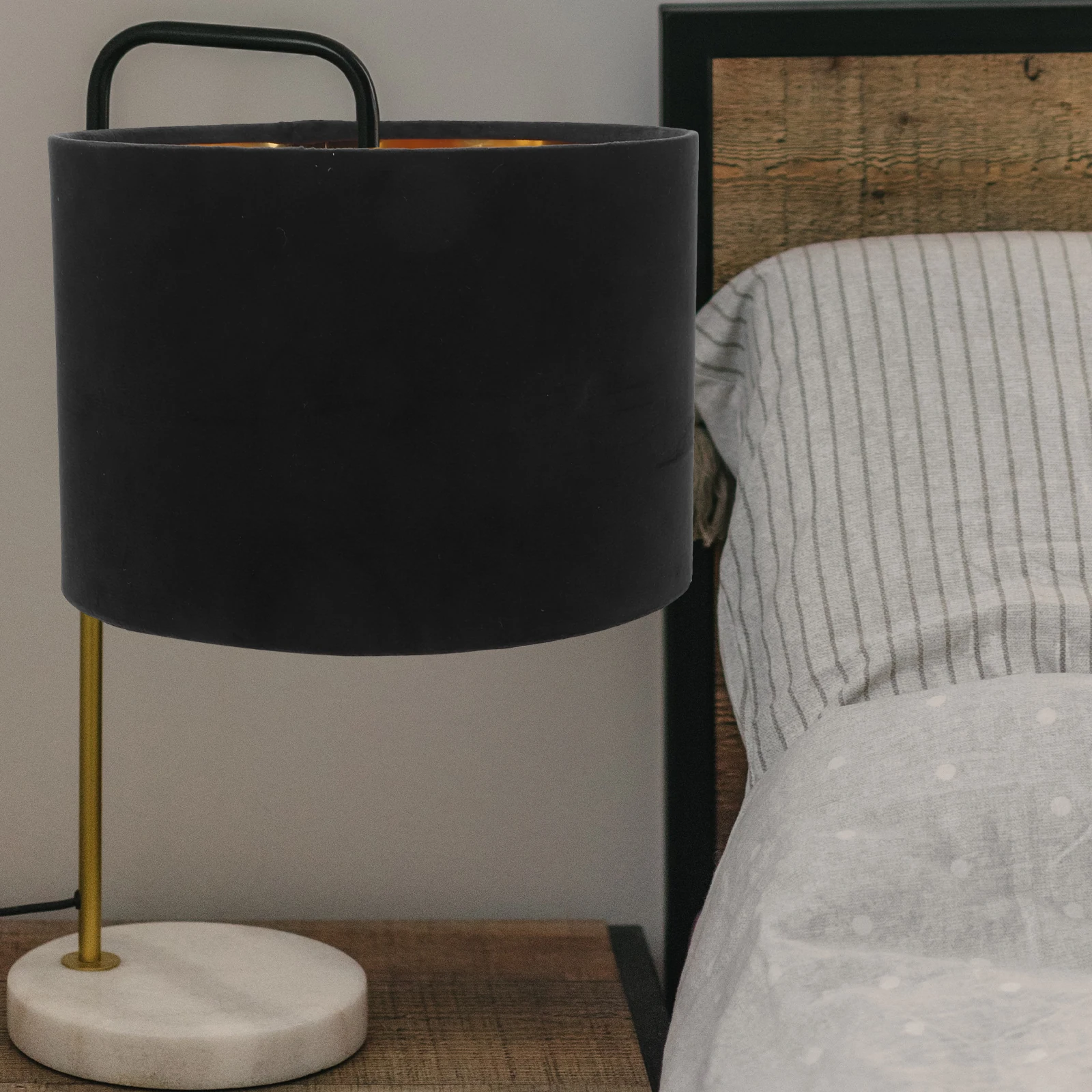 

Cloth Lampshade Dark Green Small Lampshade Simple Style Lamp Cover for Table Lamp and Wall Light Replacement Desk Light Shade