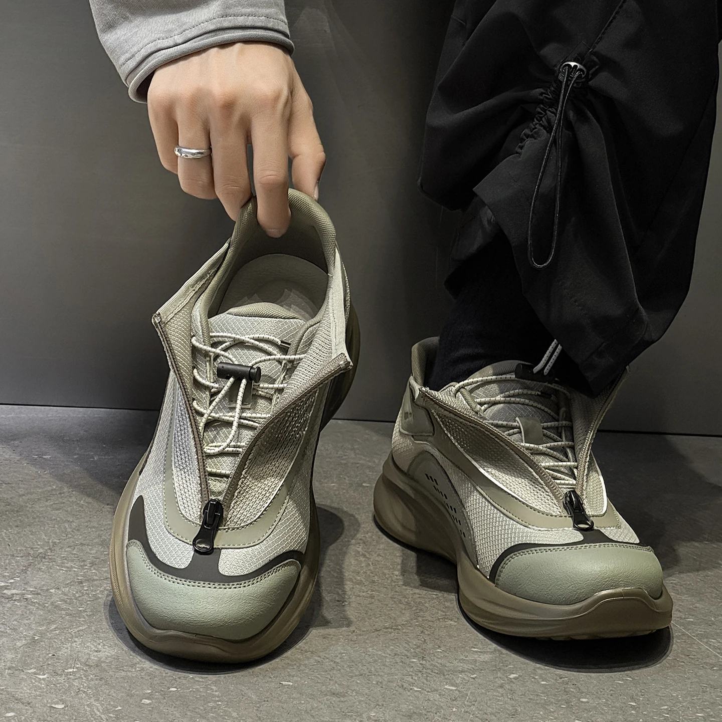 

Мужская спортивная обувь, прогулочная повседневная обувь, кроссовки для бега, удобная сетчатая универсальная дышащая повседневная обувь унисекс для бега на открытом воздухе