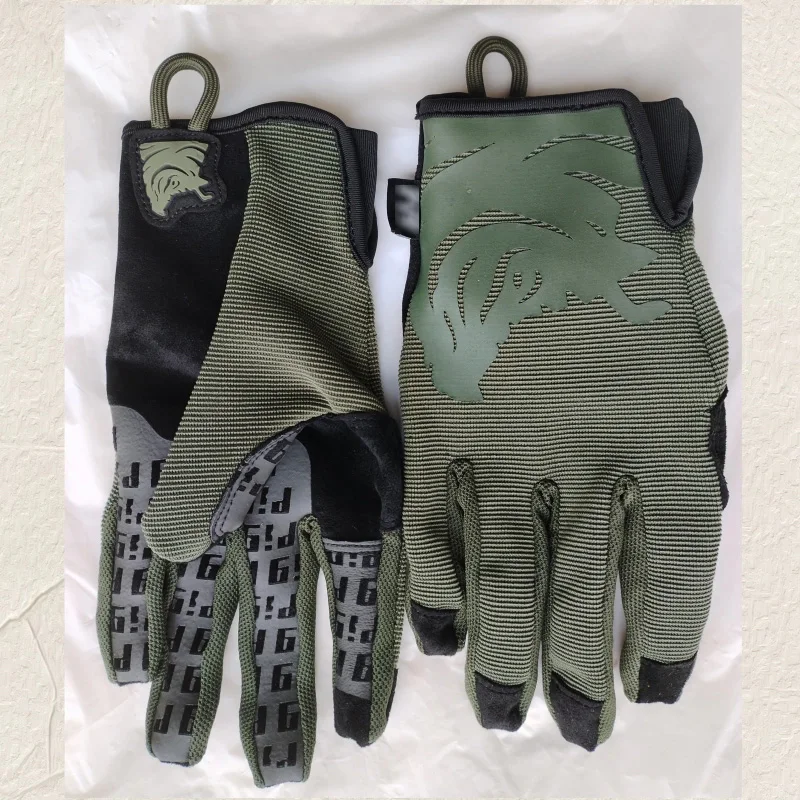 #72 Budget Tactical Outdoor Gloves for Smart Shoppers