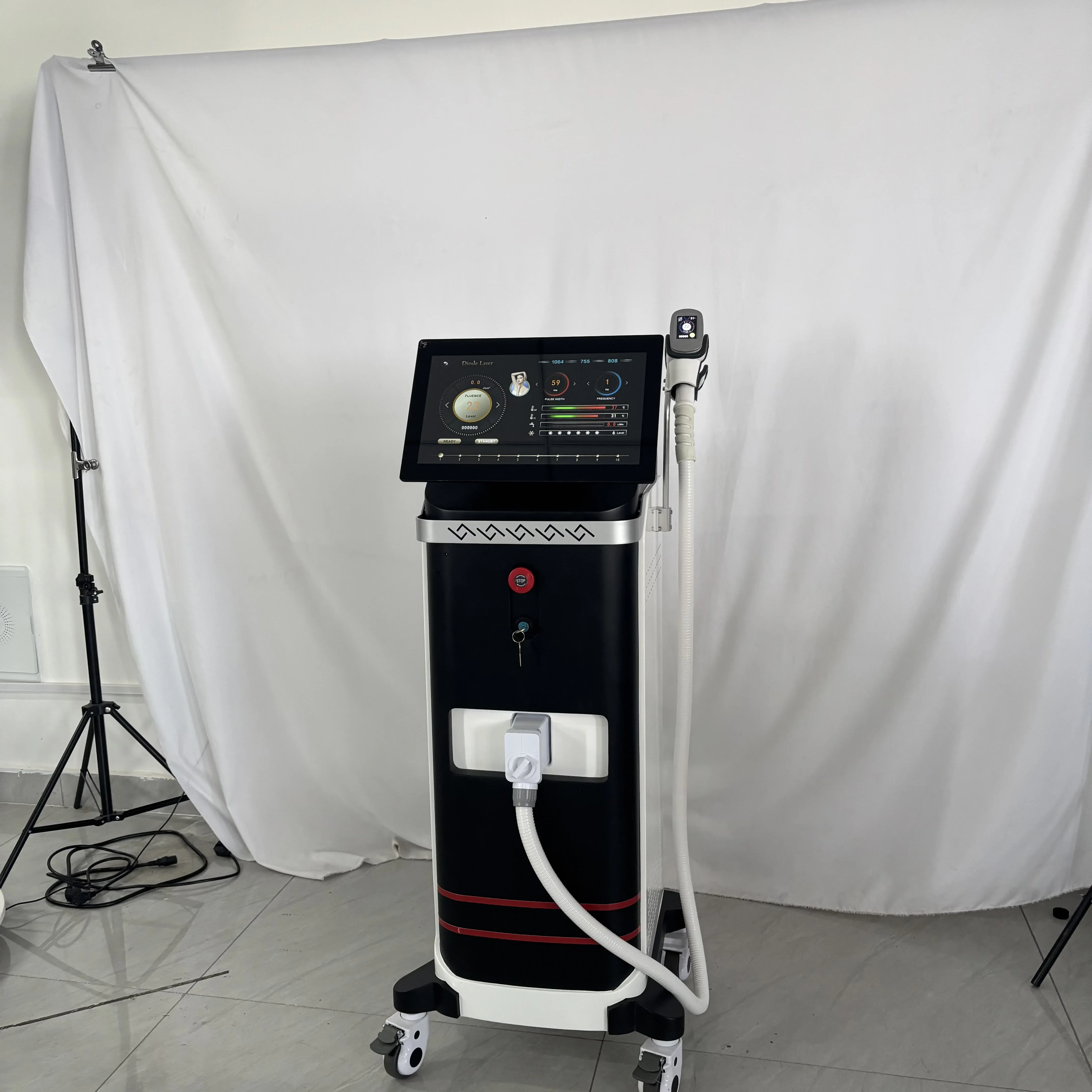 16 Bar Diode Laser Hair Removal Machine 6000W 4 Wave Ice Platinum Hair Removal 755 808 940 1064nm Diode Laser Salon CE Certified