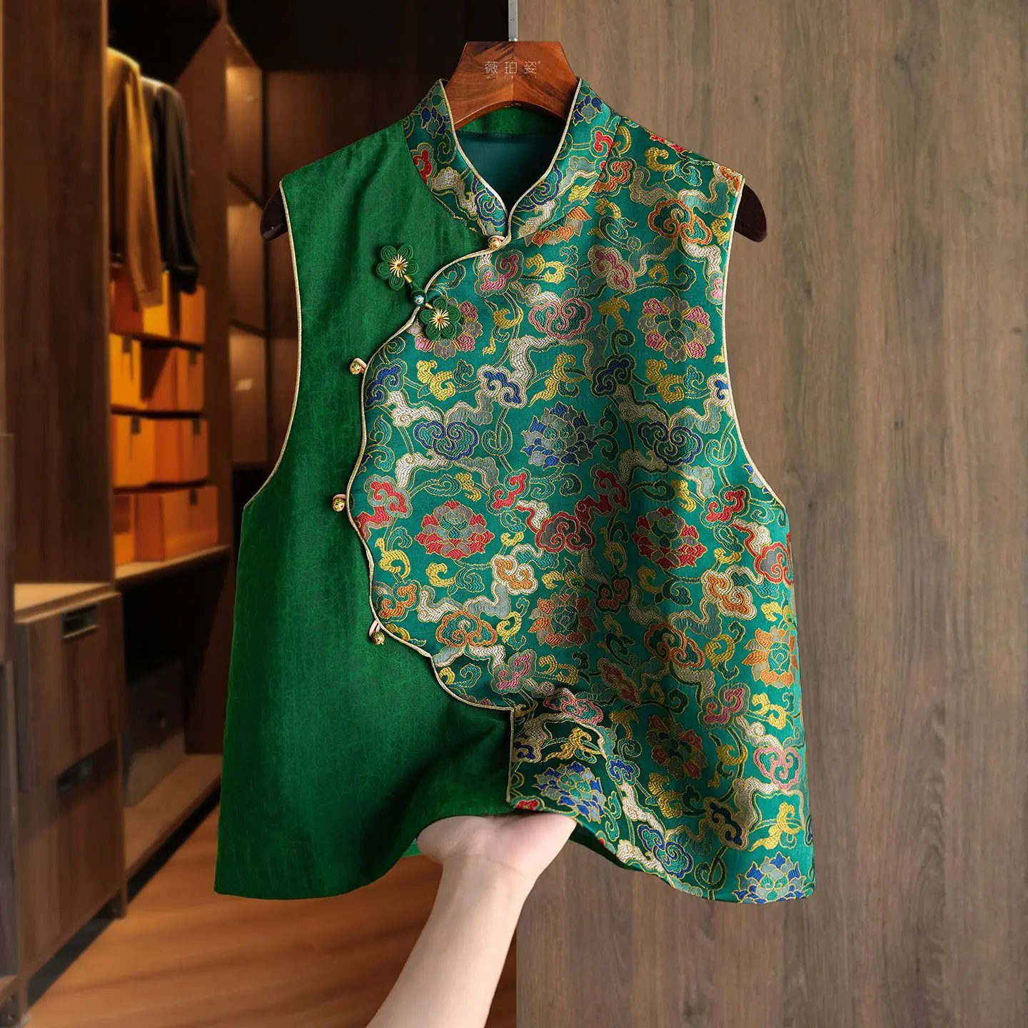 

Green Vintage Chinese Style Mandarin Collar Chesongam Top New Improved Qipao Vest Women Fashion Jacquard Flower Hanfu Jacket