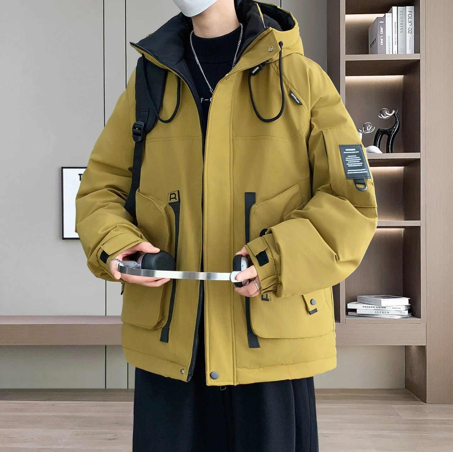 

2025 Winter Men's Thiened down Cotton Jaet Faionable Urban Sle Zipper Closure Hooded Long Sve Coat Youth Casual Wear
