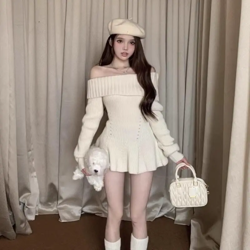 

Модные топы для девушек в стиле Kawaii: повседневное женское платье с мультяшным принтом, вязаное, осенне-зимнее, облегающее, с длинным рукавом и открытыми плечами