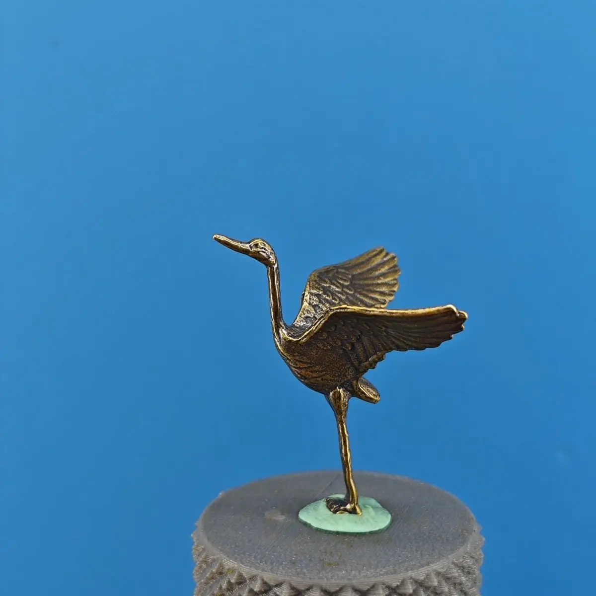 Copper Simulated Flying Crane Decorative Fish Tank, Strange Stone Ornaments, Rockery Landscape, Red-crowned Crane