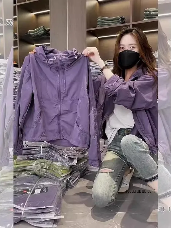 

Летняя дышащая женская ветровка больших размеров с капюшоном из полиэстера, модная повседневная солнцезащитная куртка