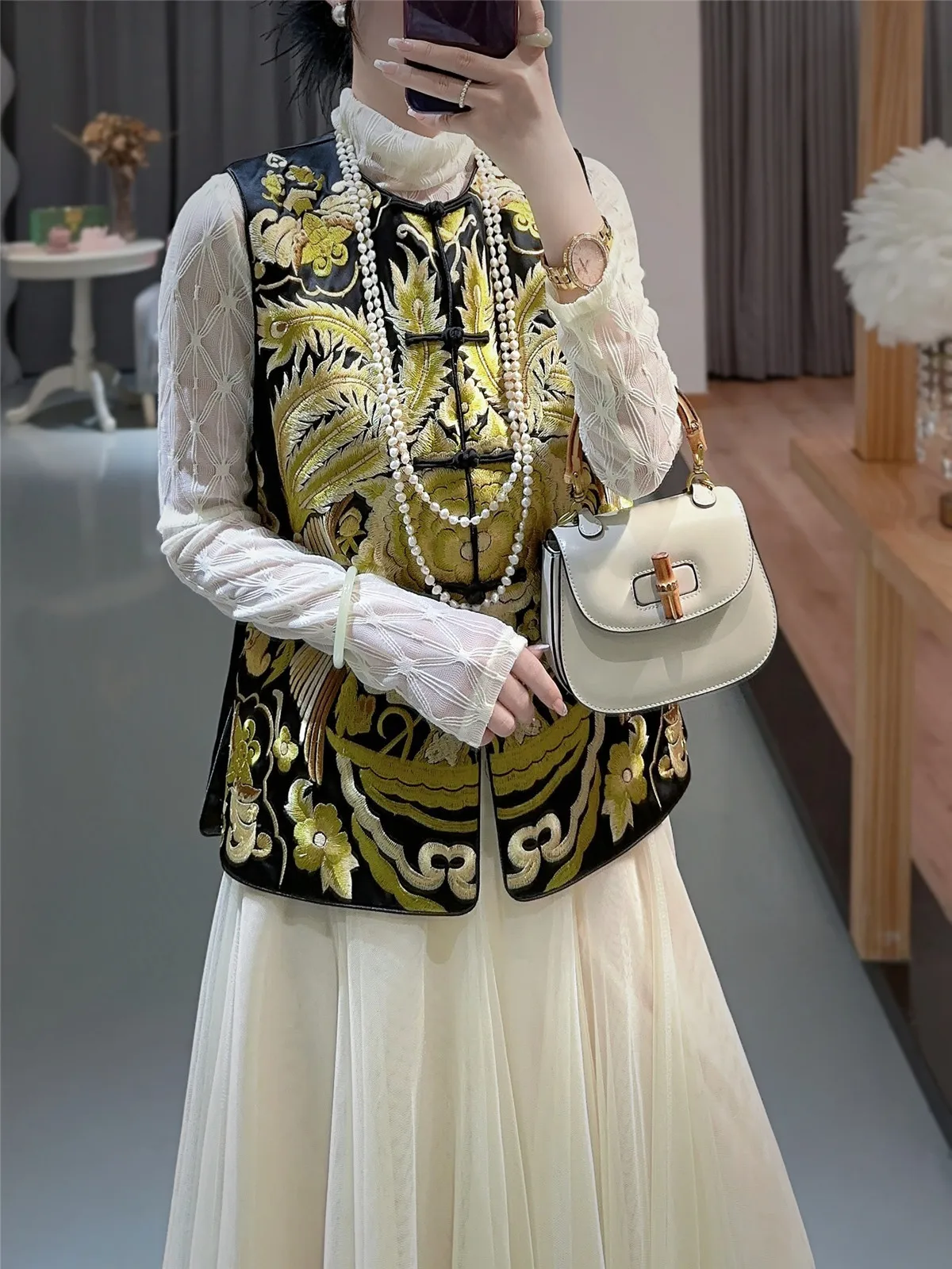 2023 Vintage Peony + Phoenix Embroidery Handmade Plate Buckle Vest Early Autumn Fashion O-Neck Acetate Lady Top S-XXL