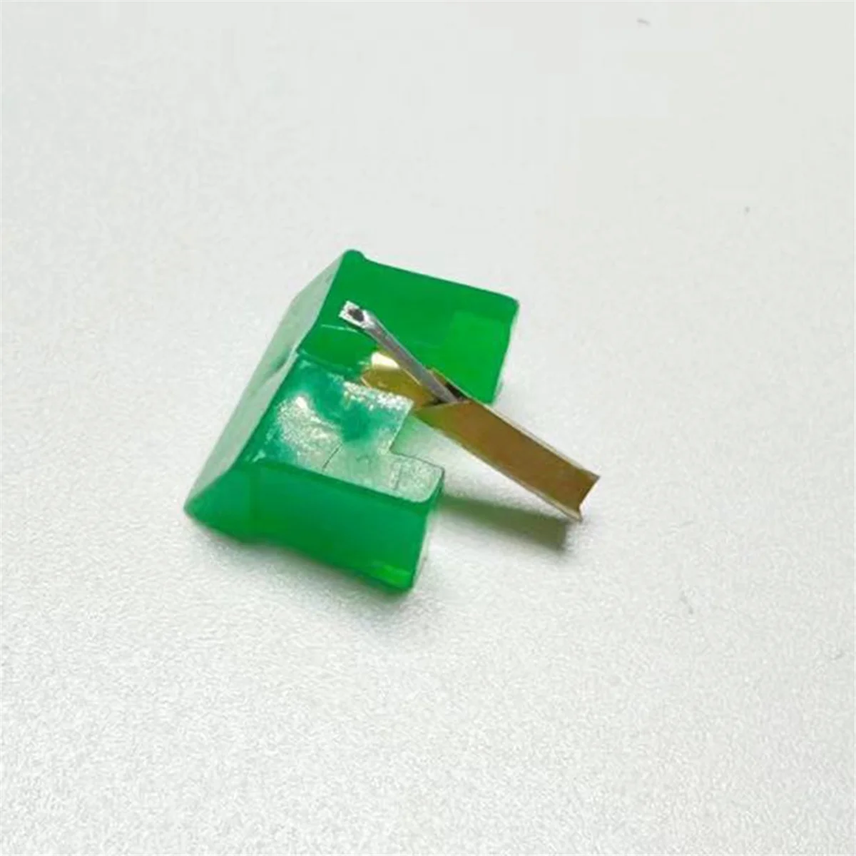 Для EPC-270C EPS52 EPS56 EPC271CES стилус виниловый проигрыватель проигрывателей проигрывателей иглы для фонографа