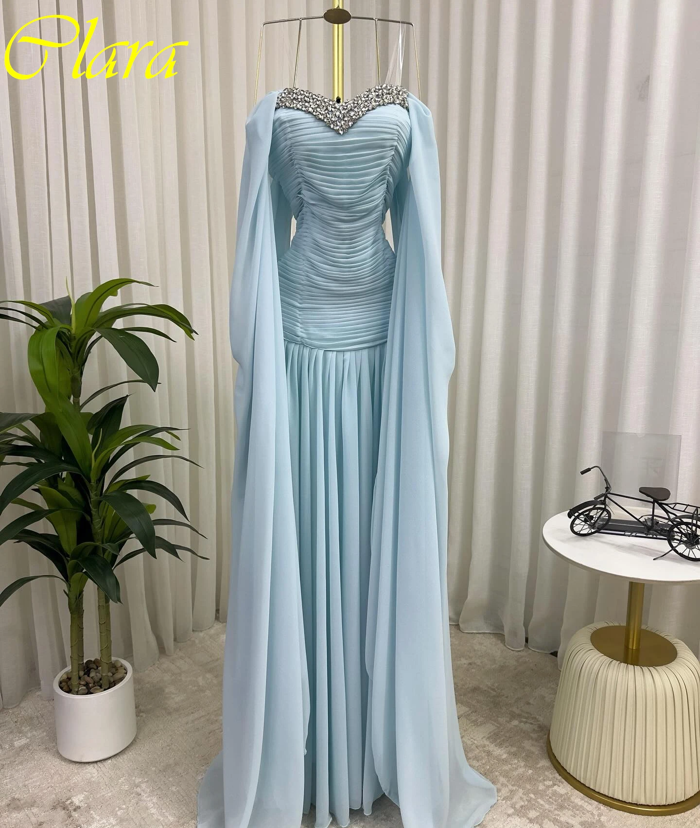 Sukienka wieczorowa w kształcie litery A z dekoltem w łódkę, elegancka, formalna, modna, wysokiej jakości, szyta na miarę, na specjalne okazje, z temperamentem, sukienka na studniówkę.