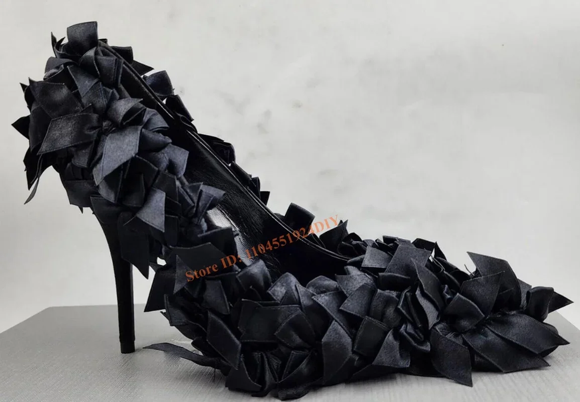 Satijnen pumps in zwart Allover strikpompen Damesschoenen met puntige neus Slip-on hoge hakken Schoenen met puntige neus Dames