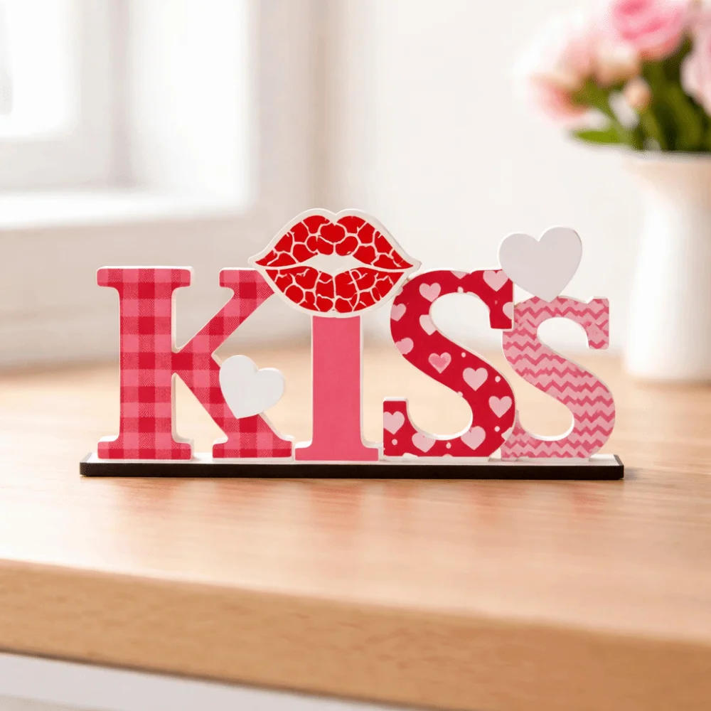 

LOVE KISS Love Wood Knot Ornament Lip Love Heart Pink Red Valentine Day Wooden Decorations Hand-carved Handmade