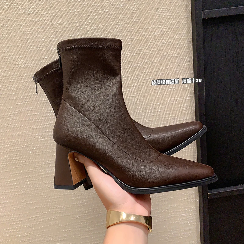 

2026 новые осенне-зимние женские ботильоны высотой 22-24,5 см, эластичные узкие ботинки из микрофибры с квадратным носком и толстым каблуком, на молнии сзади