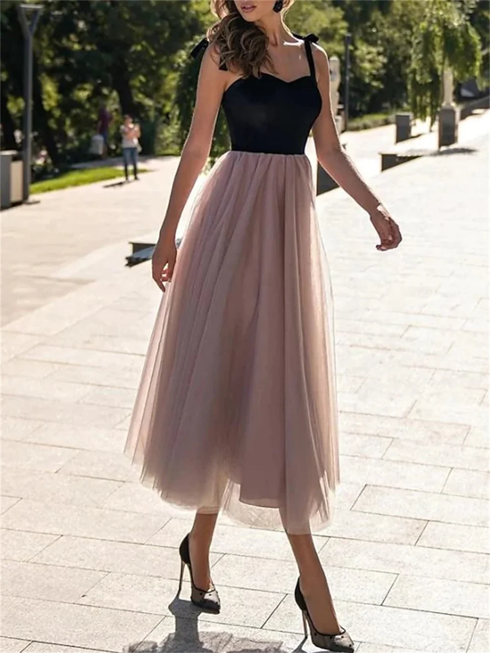 

A-Line Engagement Elegant Tea Length Spaghetti Strap Sexy Sleeveless Backless Homecoming Cocktail Prom Dress Elegant V-Neck 2022