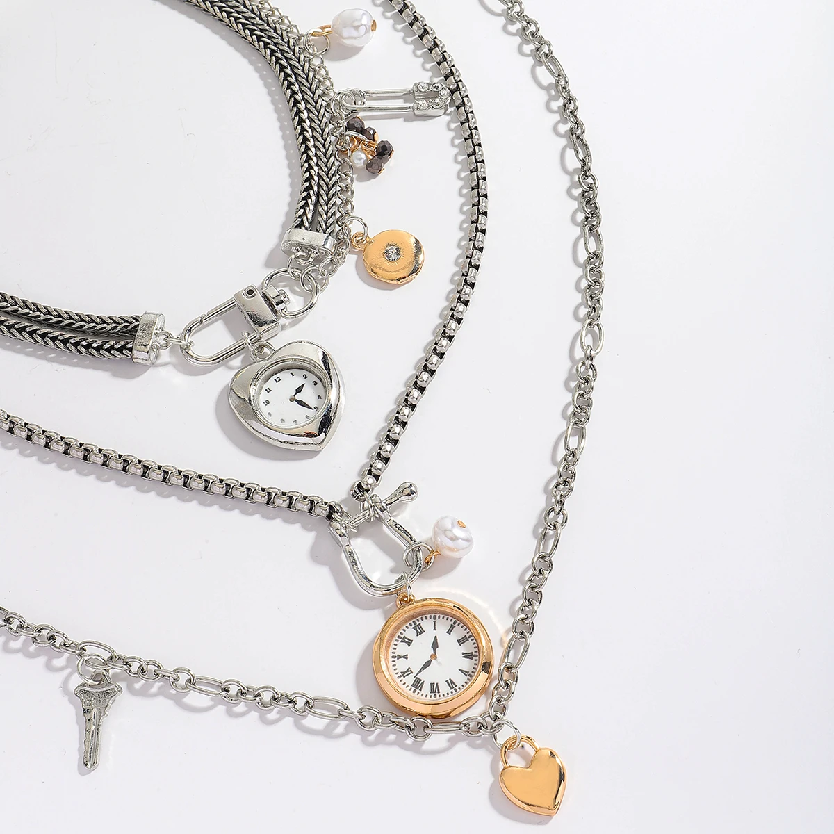 ZAA New Multi layer Chain Paper Clip Heart Pendants Collarbone Chain For Women European and American Simplicity Sweater Chain