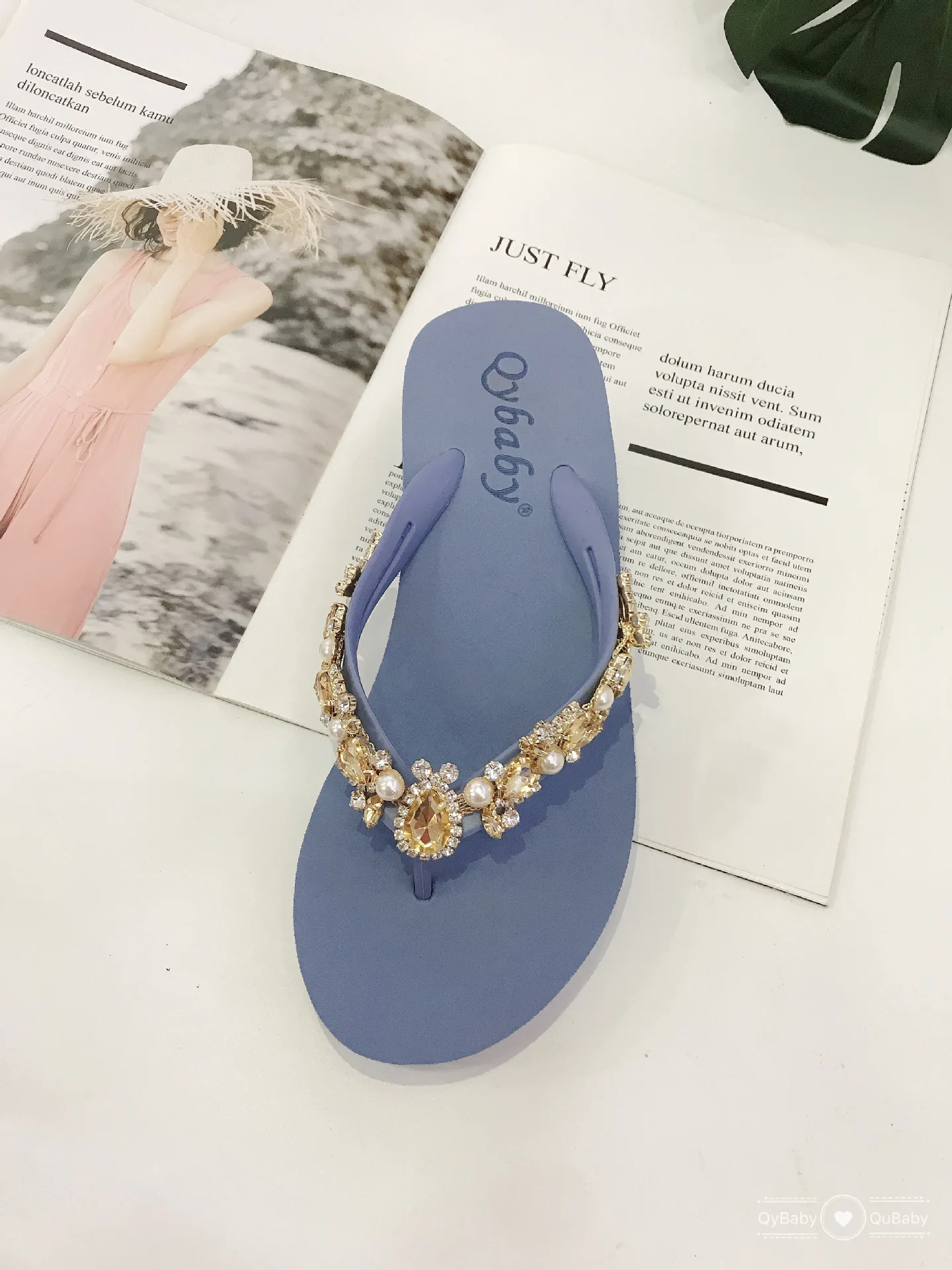 Shoes Slippers Flat Luxury Slides Low Rubber Flip Flops Slipers Women Shale Female Beach On A Wedge Designer Hawaiian 2024