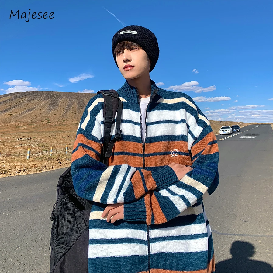 

4 Color Striped Cardigan Men Autumn Colorful Teenagers Vintage American Style Fashion Comfortable Knitting Sweaters Baggy Warm