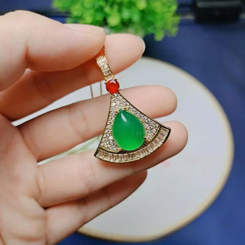 

Женский модный и изысканный кулон из зеленого халцедона ледяного короля гинкго билоба