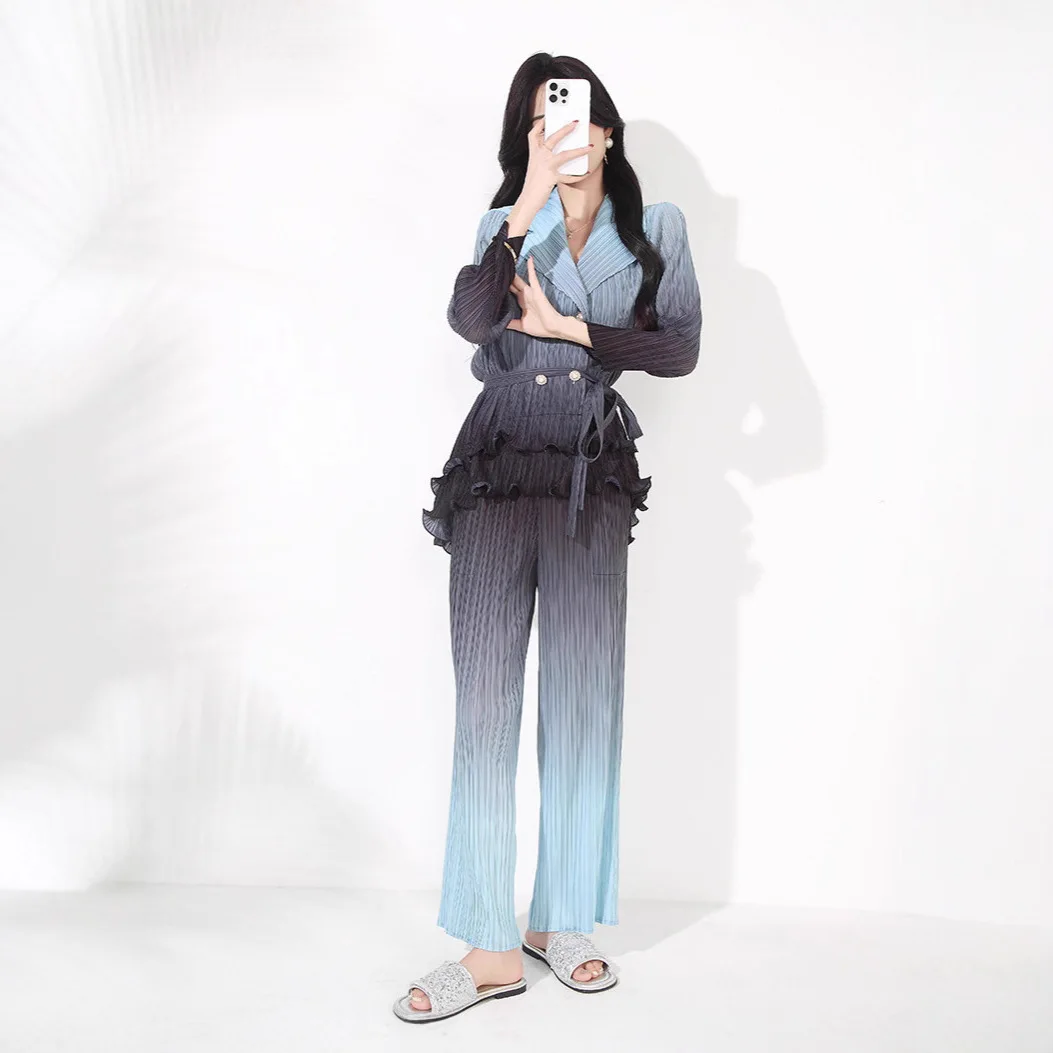 

Miyake Women's New Suit Press-pleated Gradient Suit Collar Black Ears Long Sleeve Jacket Straight Trousers Two-piece Set