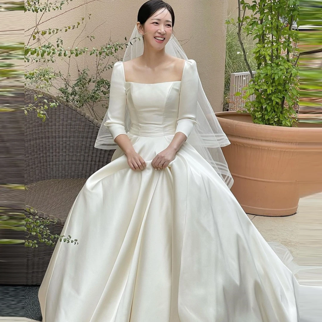 SOND Long Sleeves Custom Made A-Line Corset Wedding Dresses Square Collar Satin Ivory Korea Brides Gowns Women Bridal Dresses